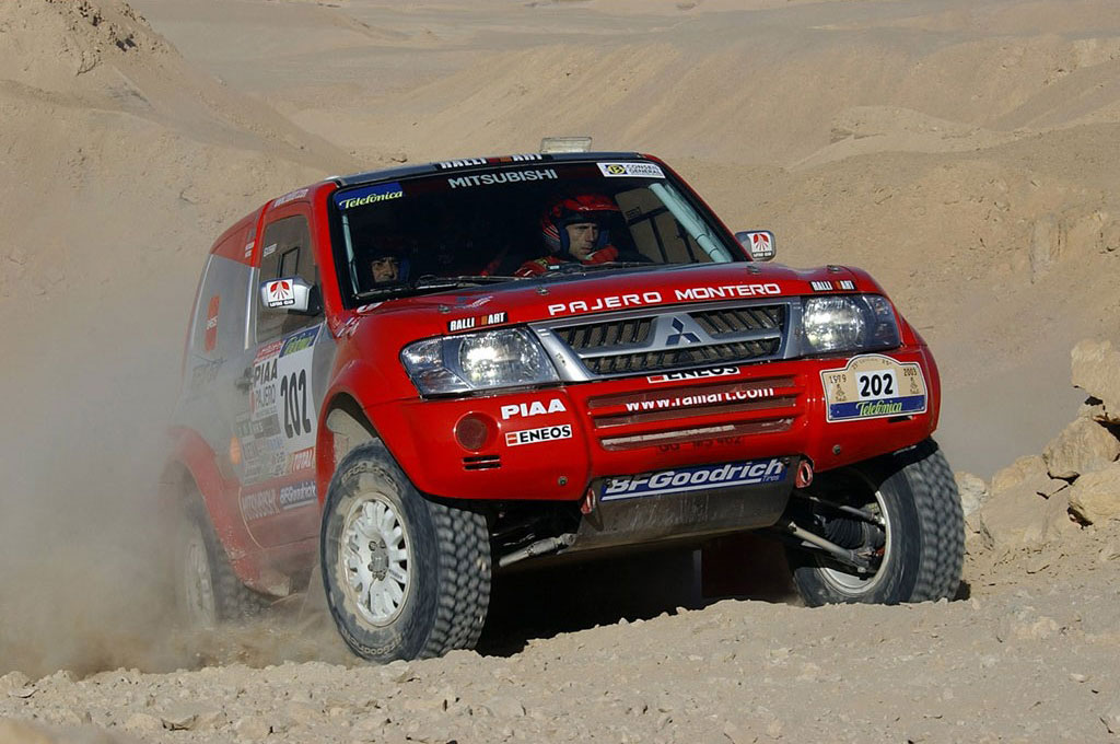 Mitsubishi Pajero Rally Paris Dakar
